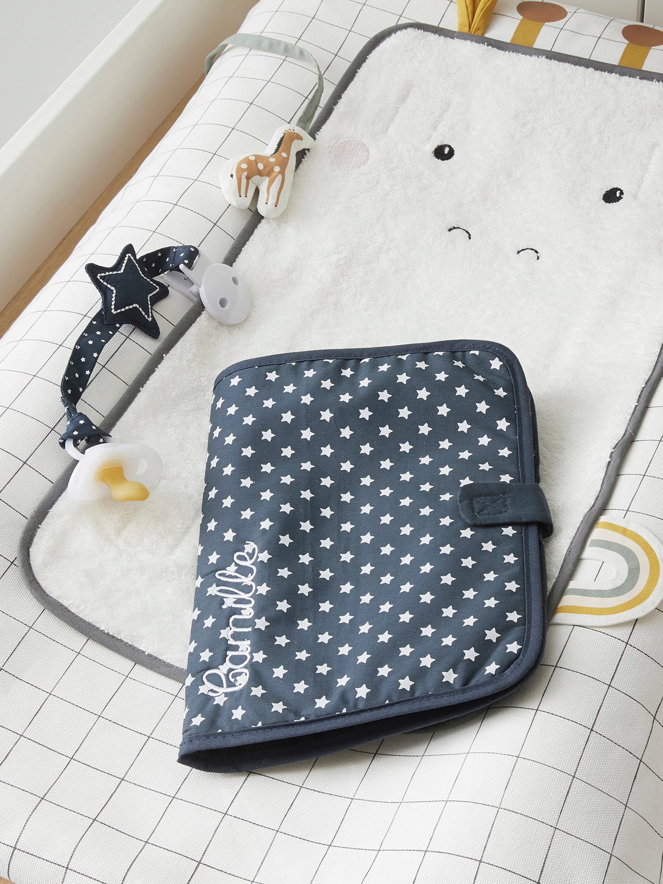 Protege Carnet De Sante Gris Puericulture