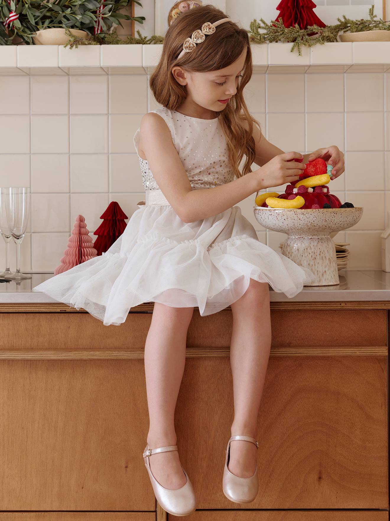 Girl's Christmas dress with sequins and tulle ecru Girl's Christmas dress with sequins and tulle ecru