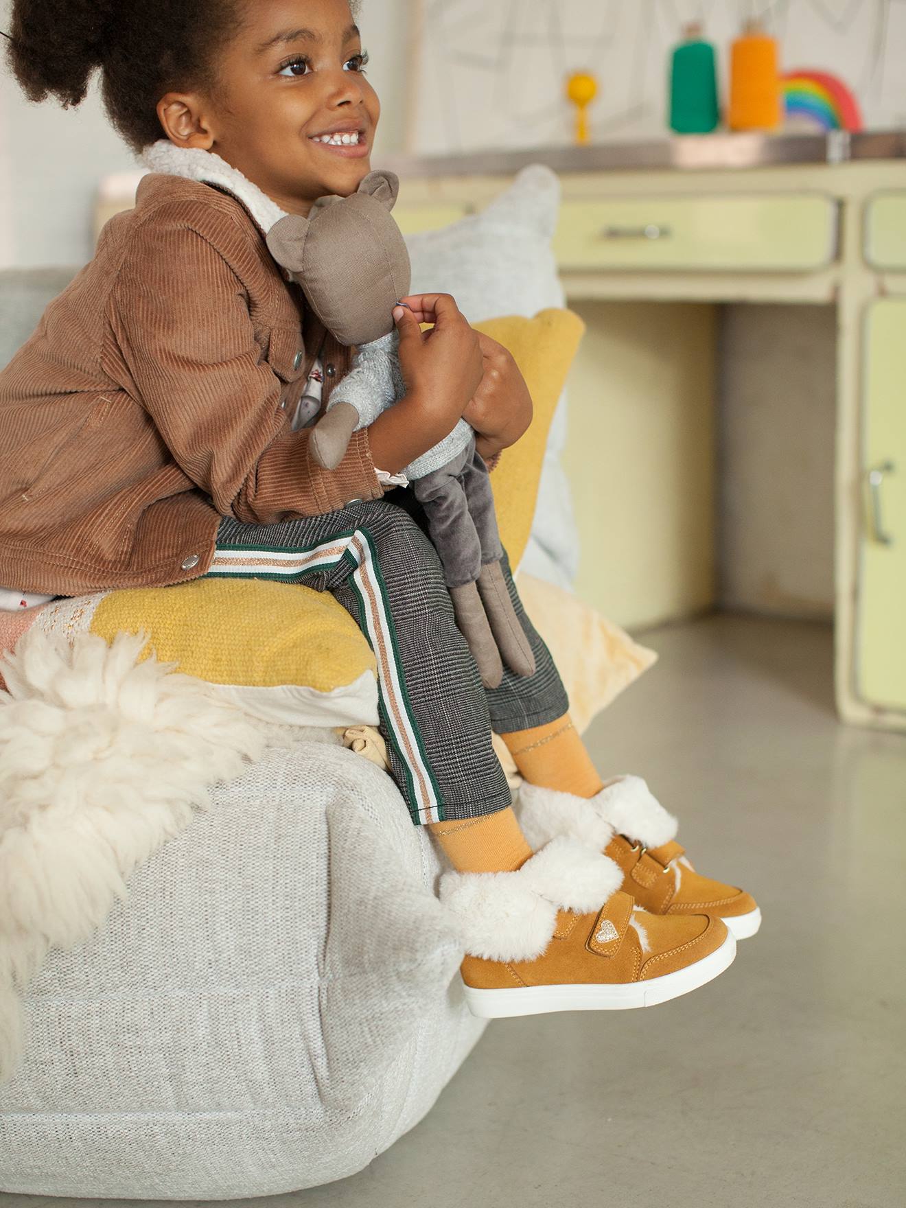 Childrens fur best sale lined boots