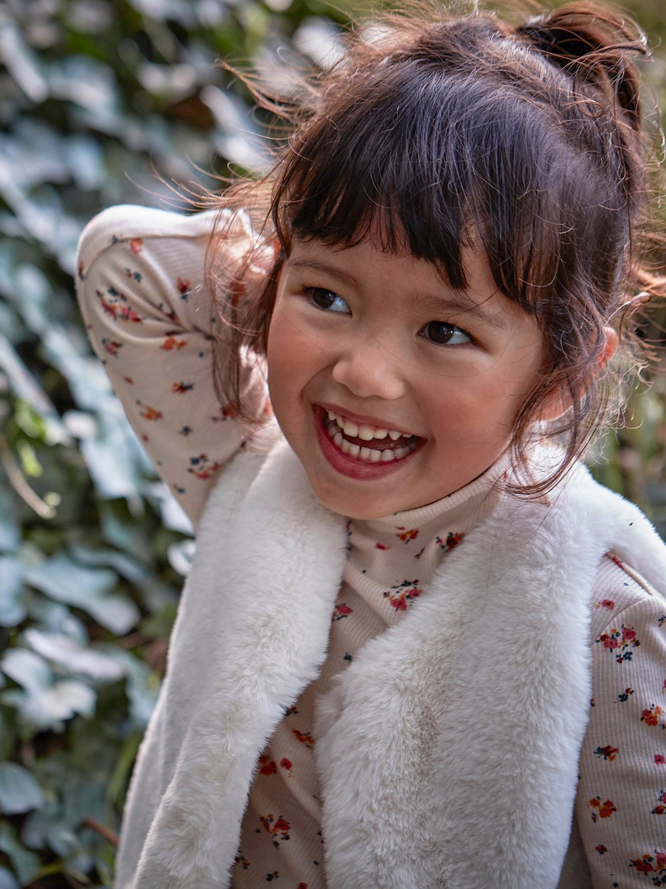 Veste Sans Manches En Fausse Fourrure Marks & Spencer Fille 1,5-2 Ans - Grise, Occasion Très Bon état