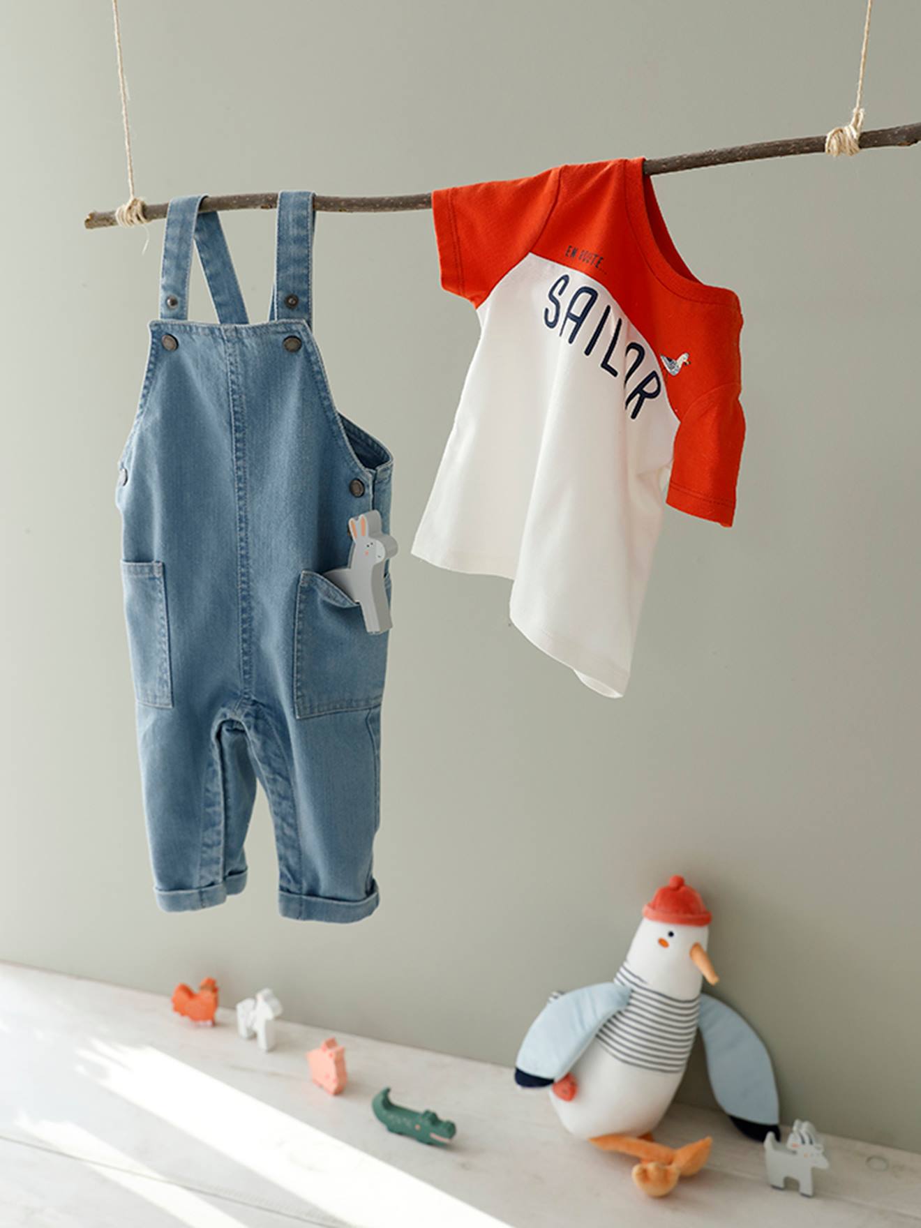 Baby girl denim dungarees