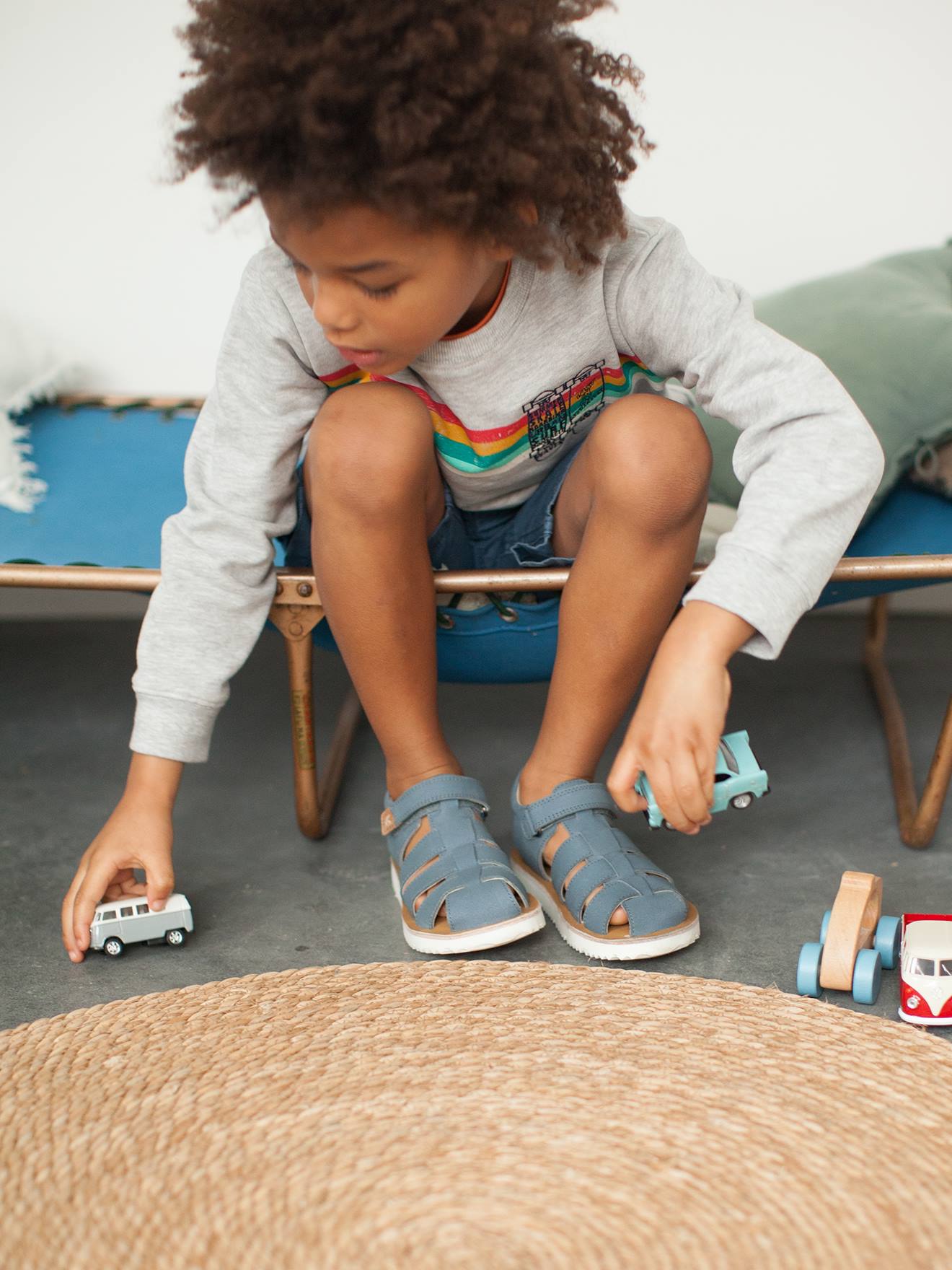 Sandales scratchées en cuir bébé fille - rose, Chaussures