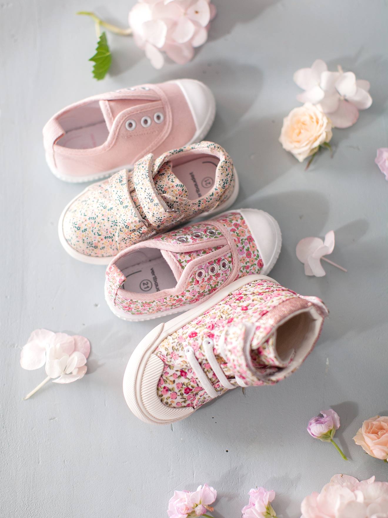 Tennis Elastiquees Bebe Fille En Toile Rose Chaussures