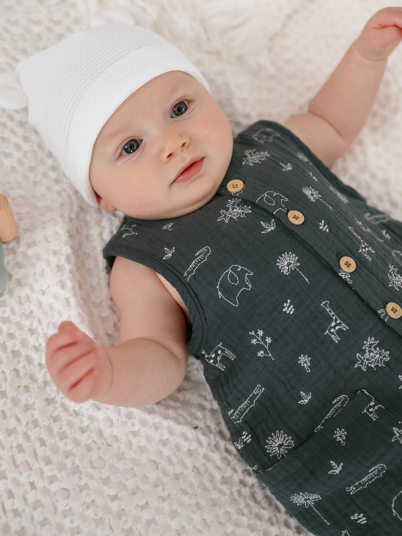 Combinaison Bebe Naissance Garcon En Gaze De Coton Brodee Bleu Jean Imprime Bebe