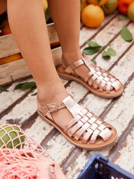 48 Stylish and Comfortable Summer Sandals and Flip Flops for 2021