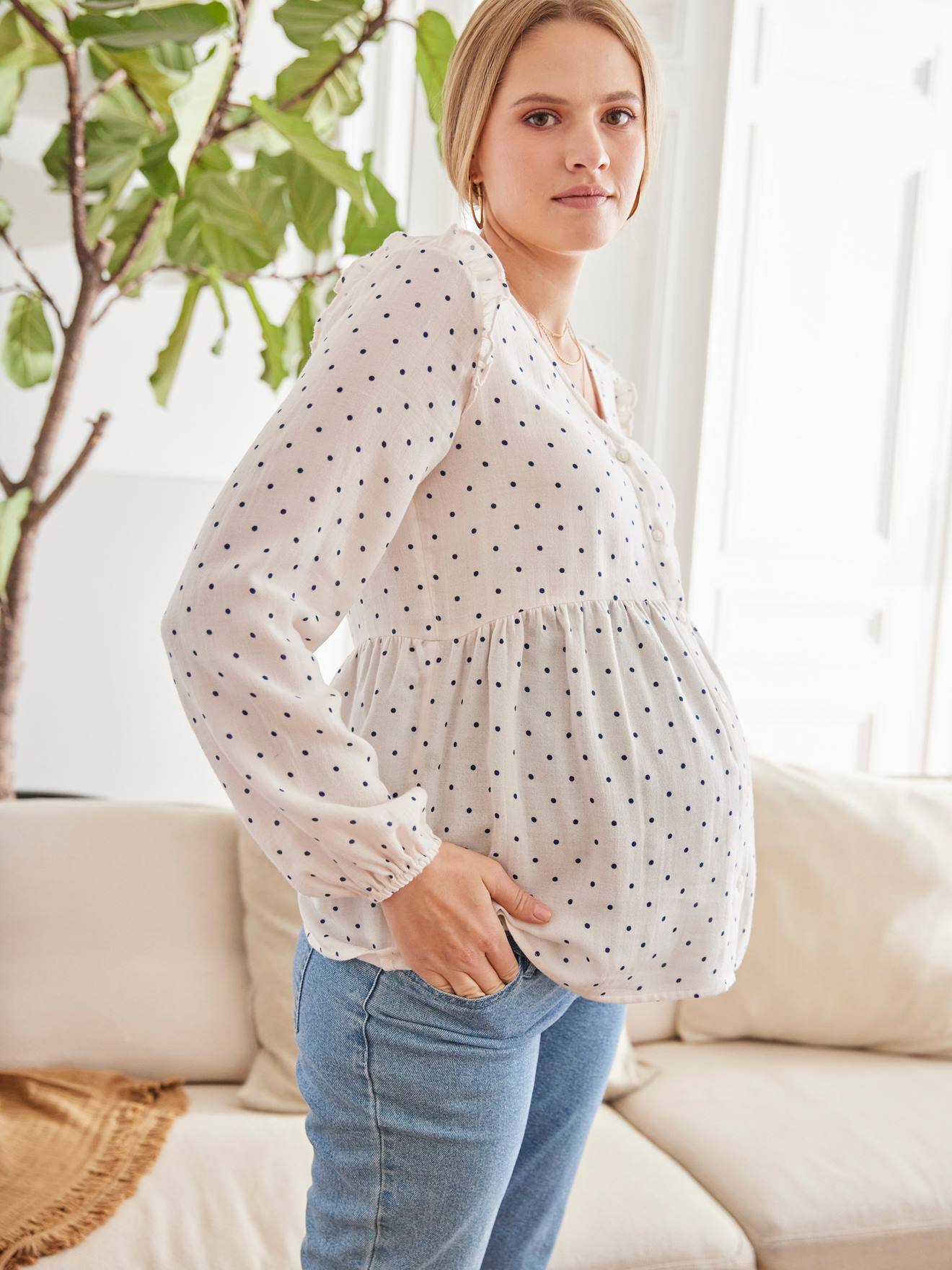 https://media.vertbaudet.com/Pictures/vertbaudet/258620/blouse-with-dot-print-maternity-nursing-special.jpg