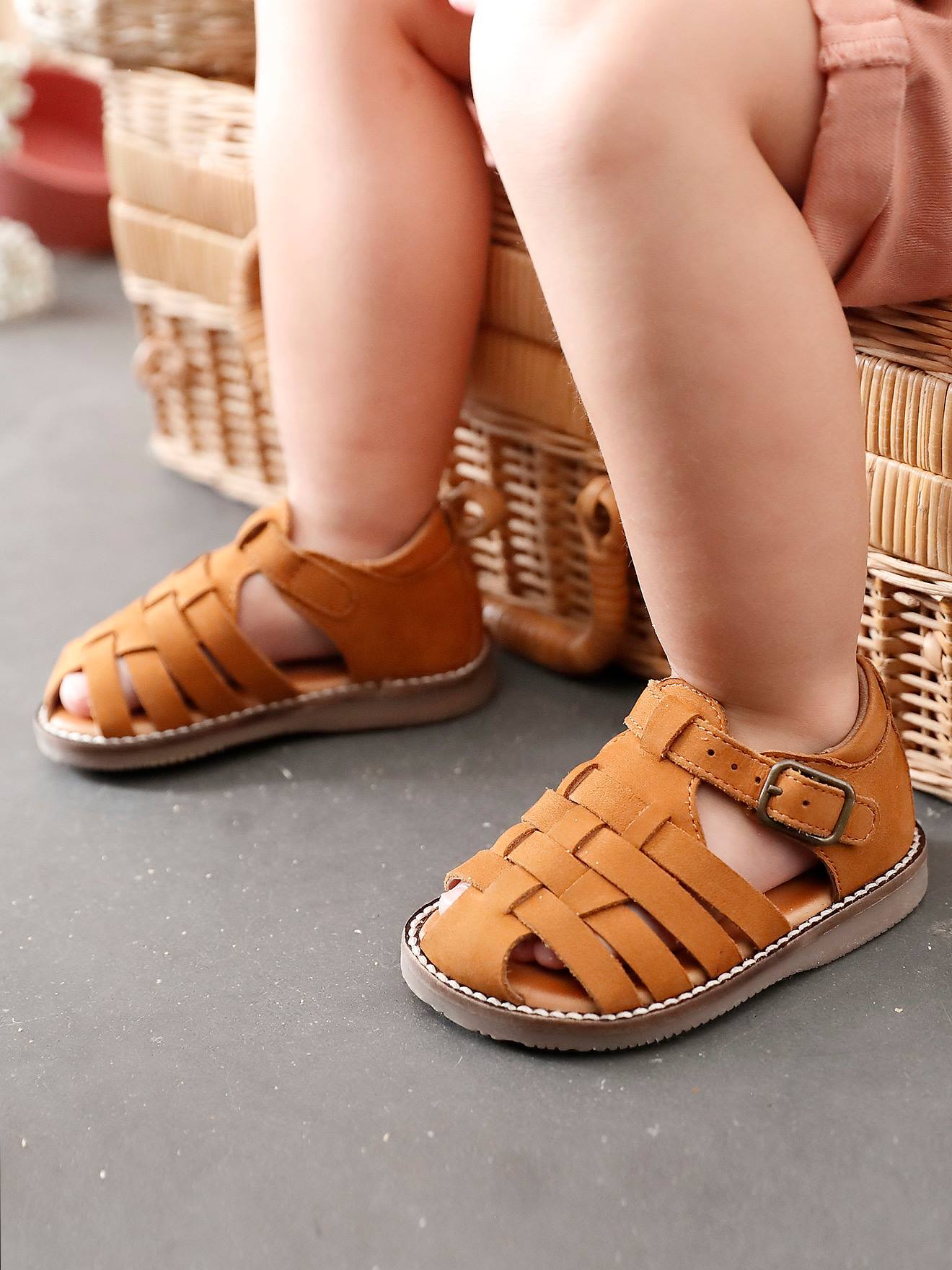Sandales en cuir bébé fille bout fermé - camel, Chaussures