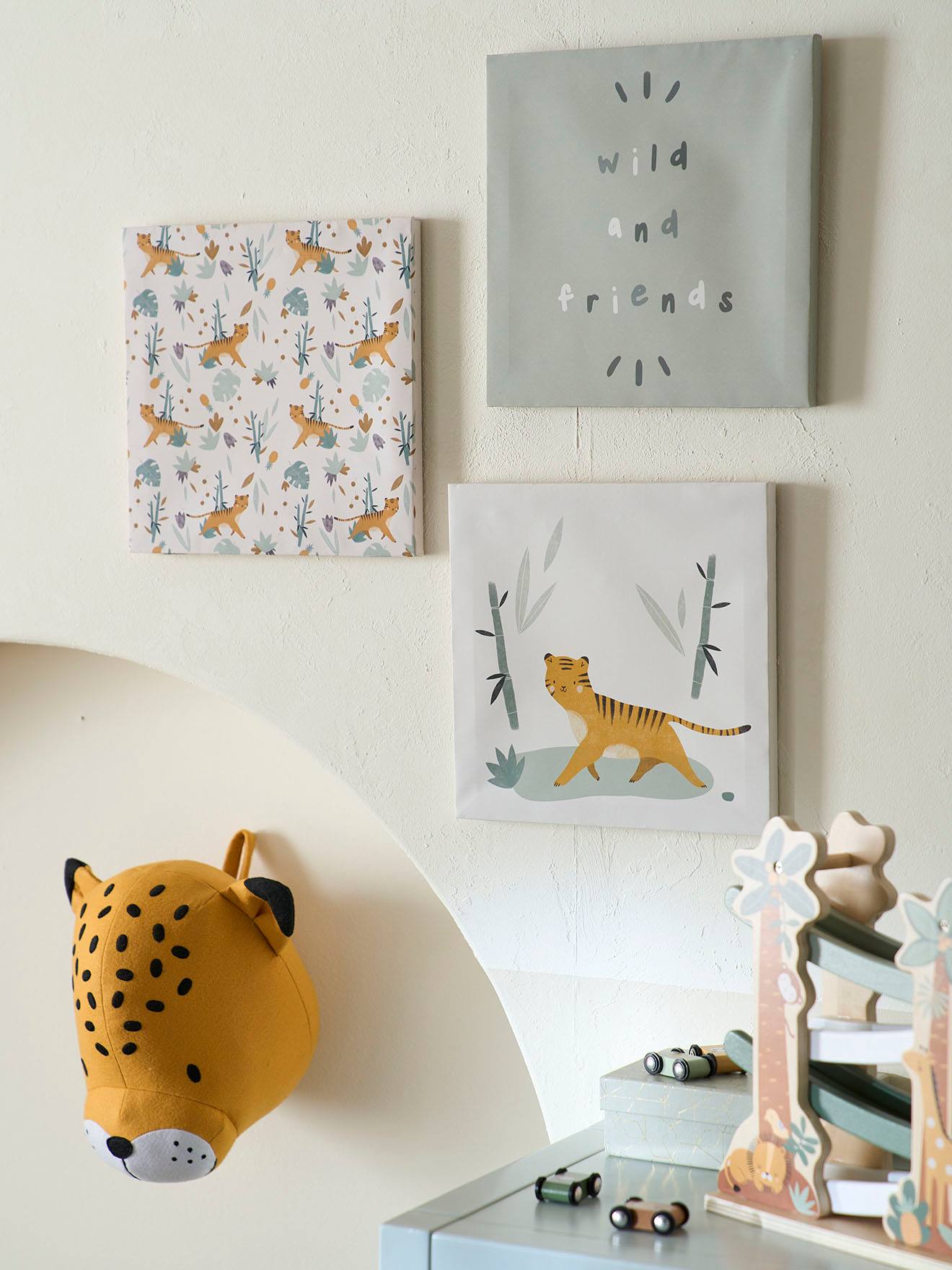Set of 3 Canvases, Hanoi - sage green