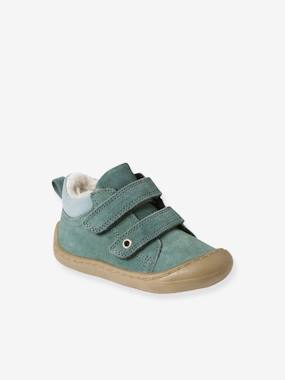 Shoes-Baby Footwear-Pram Shoes in Soft Leather, Lined in Fur, for Babies, Designed for Crawling