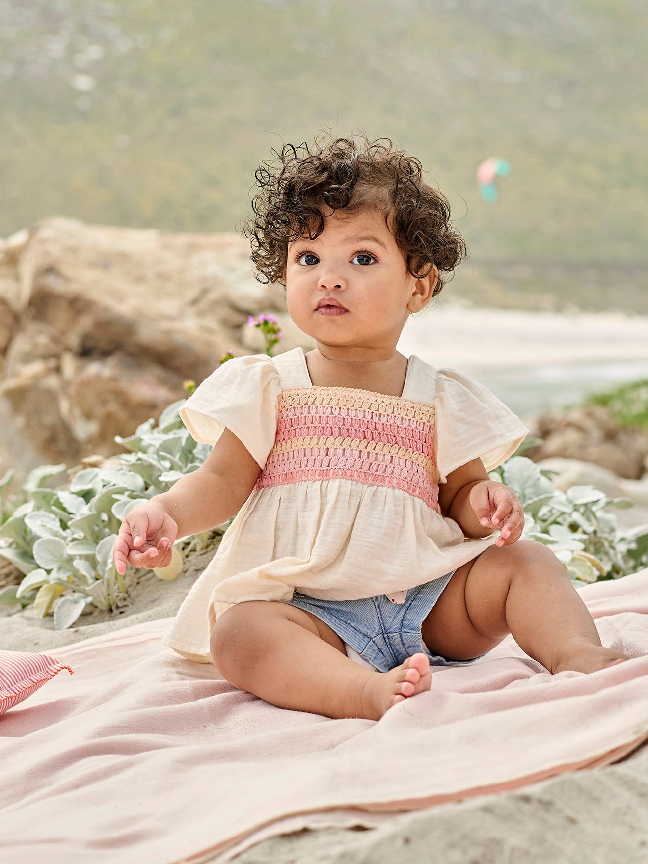 トップス Bebe Organic Gabriella Blouse Bebe Organic Gabriella Blouse - Vintage Floral - 6Y Last One