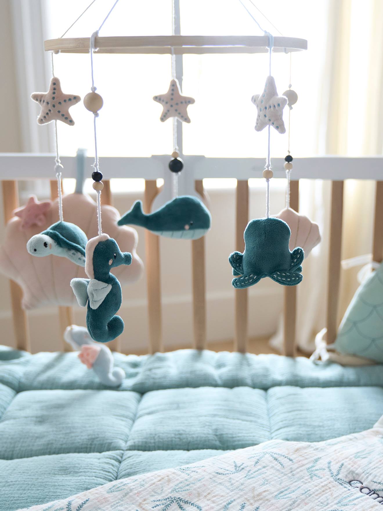 Mobile De Lit Bébé - Mobile Artisanal Pour Berceau | Thème Océan Méduse | Suspendu Au Plafond, Jouet Développement Sensoriel En Bois Et Feutre Bleu, Taille 50x23cm, Apaisant Pour Sommeil, Access Mobile De Lit Bébé - Mobile Artisanal Pour Berceau | Thème Océan Méduse | Suspendu Au Plafond, Jouet Développement Sensoriel En Bois Et Feutre Bleu, Taille 50x23cm, Apaisant Pour Sommeil, Access