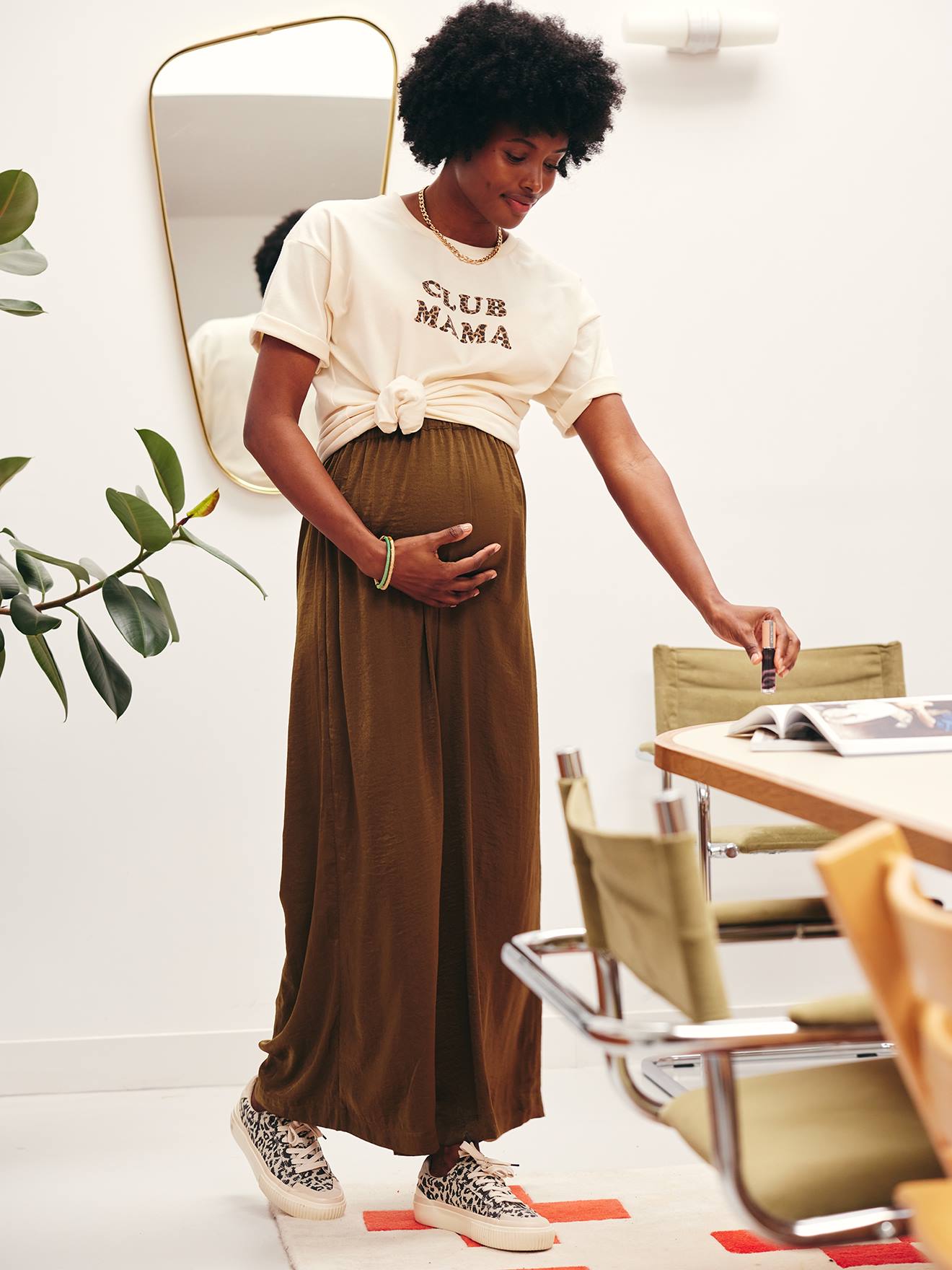 Wide-Leg, Loose-Fitting Trousers for Maternity olive, Maternity - Main Image