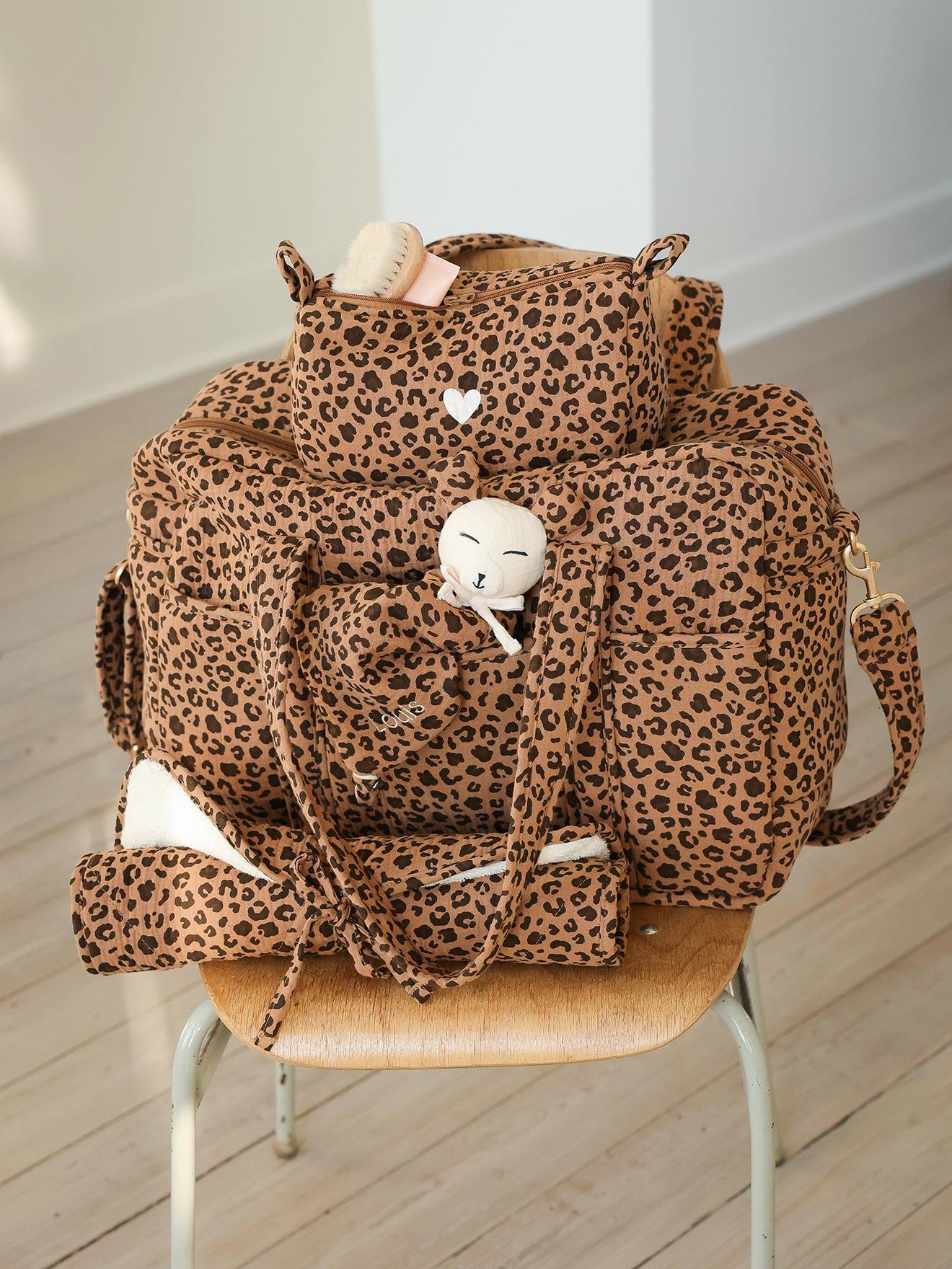 Leopard 24 or 48-Hour Changing Bag, ENVIE DE FRAISE - beige, Nursery